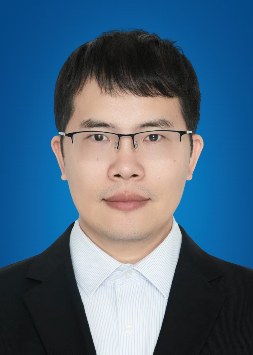泮亚冰